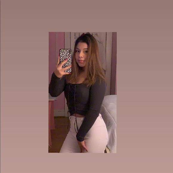 Meet your Posher, Ashley - Picture 1 of 1